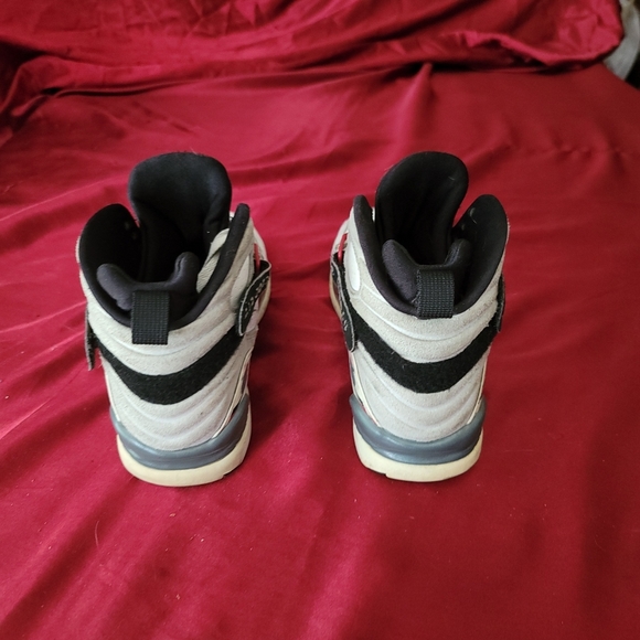 Size 9.5 - Jordan 8 Retro White 2013Pre-owned  signs of wear - Picture 6 of 8